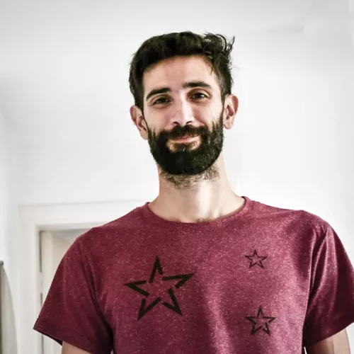 retrato de andy sonriendo