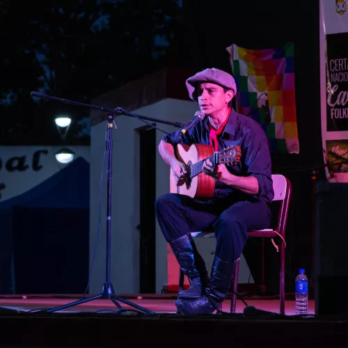 Daniel Beltran. Cantor Surero