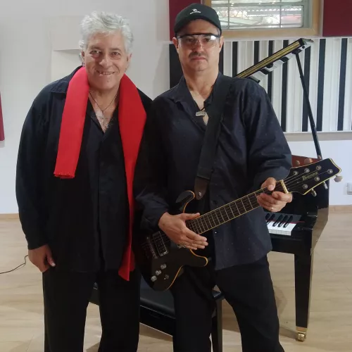 Daniel Venegas con sus eternos caminantes