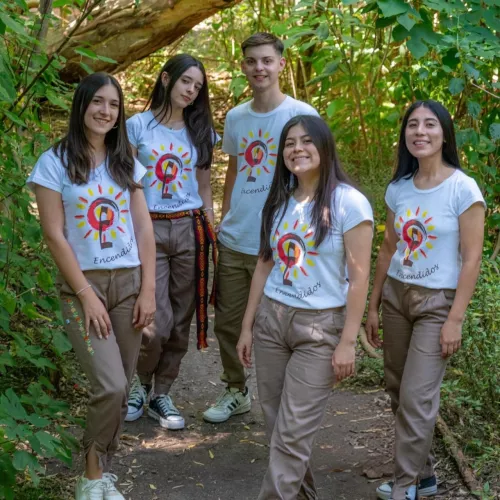 Integrantes de Encendidos (5 vocalistas)