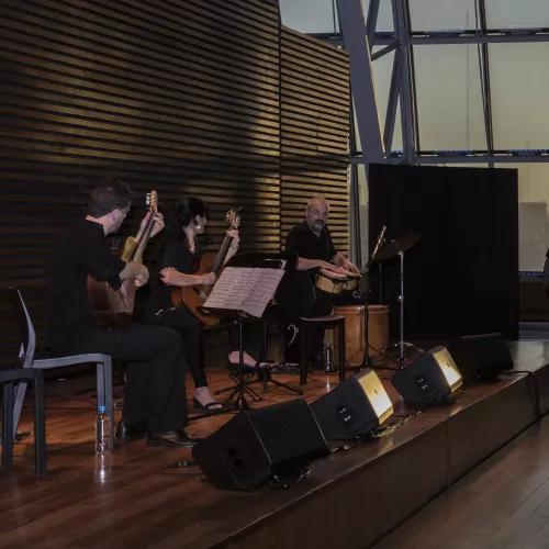 Apertura Guitarras del mundo CCK