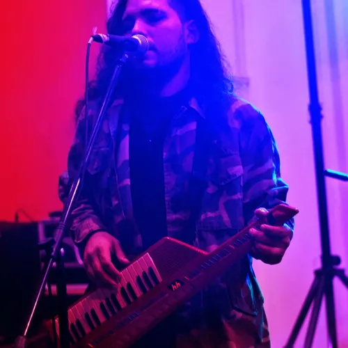 Maurie León