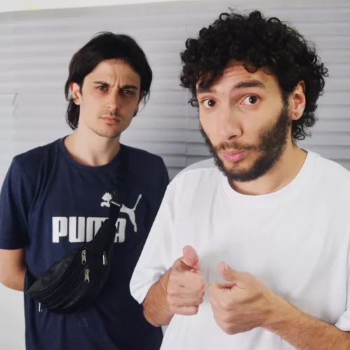 Los fundadores de Rock Nacional posando en Radio Universidad para Ariel Valeri