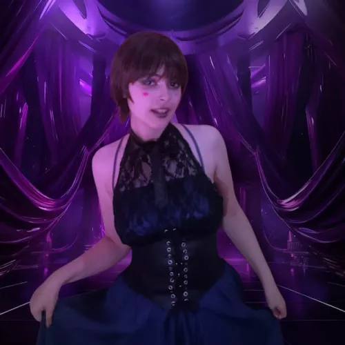 Retrato artístico de Agostina de Anta como Serafina Official, con estética neo celestial.