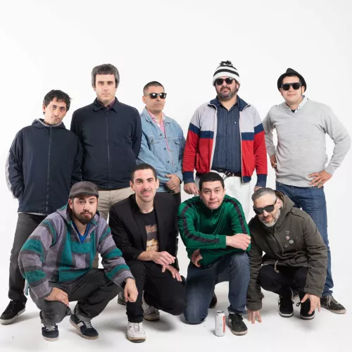 Staya Staya es un combo de soul, reggae y ska que invita a bailar y a disfrutar