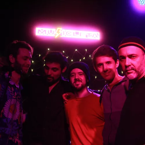 Tarantino y Les Mafiosi luego del tremendo show que dimos en MUSICLETA