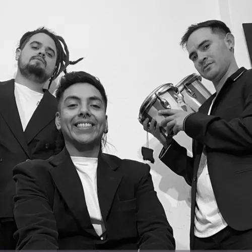 Trikomas (musica de autor )