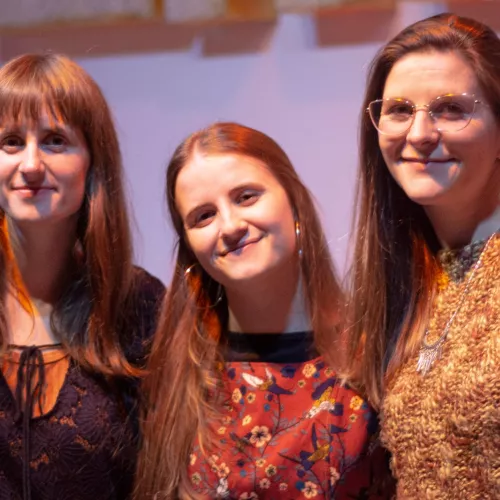 De izquierda a derecha: Marina Aguirre, Luz Aguirre y Vanesa Meier
