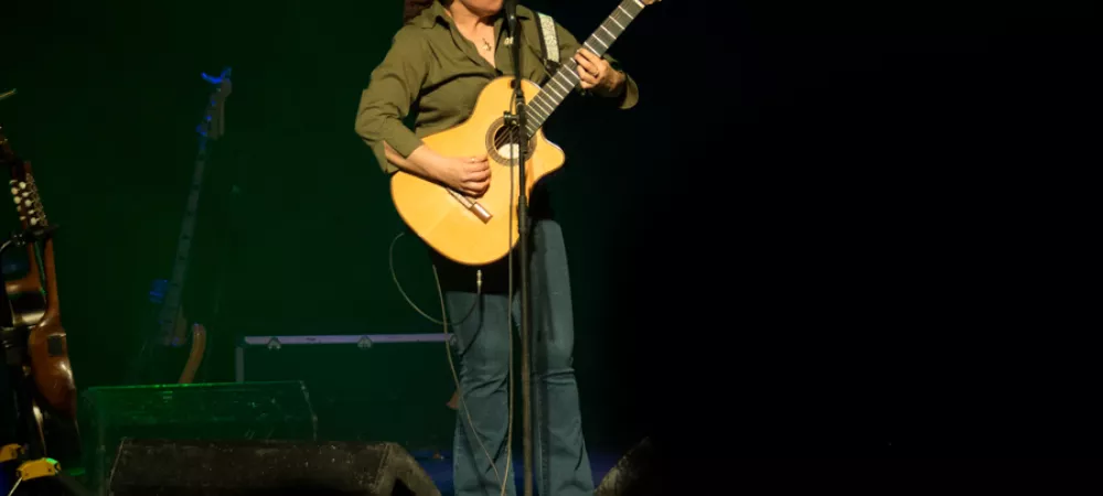 Betania Díaz en el Teatro Municipal de Quilmes espectáculo "Canciones de nuestra tierra"