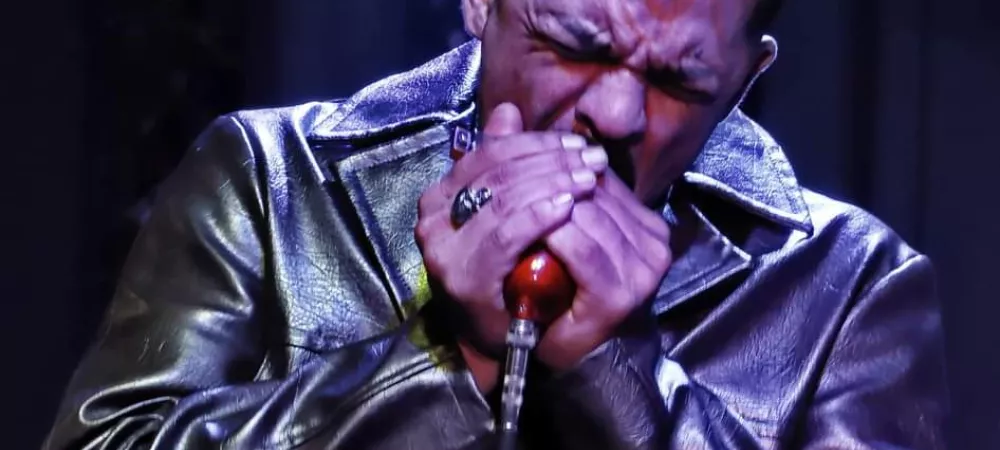 Show en Mr Jones acompañando a Tom Holland 