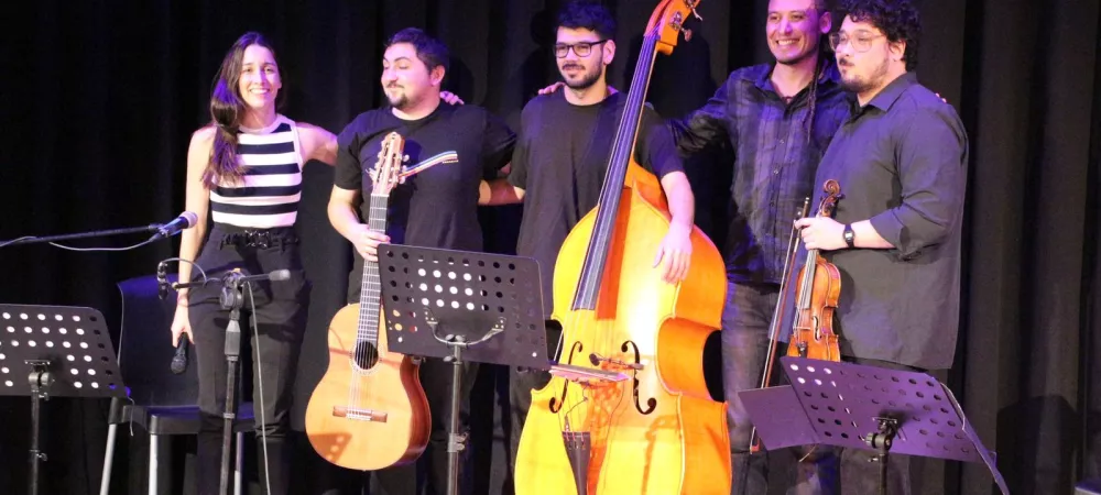 Presentación en vivo de Guillermina Pascua Quinteto en el Teatro de Castelli