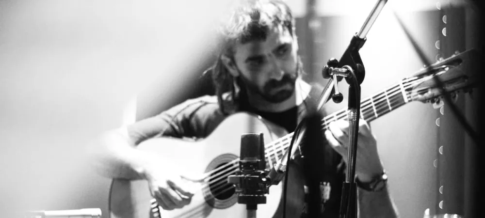 Grabando guitarras en ZJ estudio