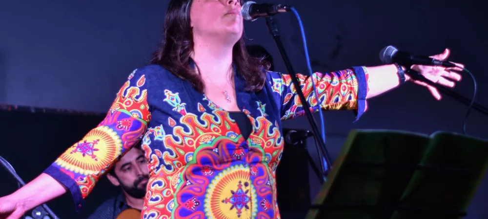 Painé Morales, cantora, folklore y musica latinoamericana