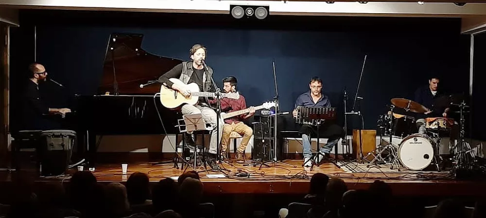 Adrian Vexina Grupo