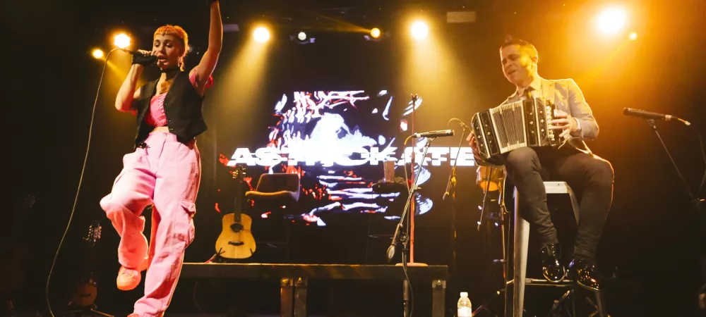 Presentación en Teatro Opera de La Plata, junto con el Gauche en bandoneón