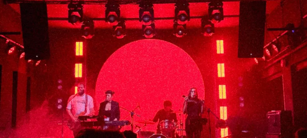 Bistuí - Foto en vivo CDG