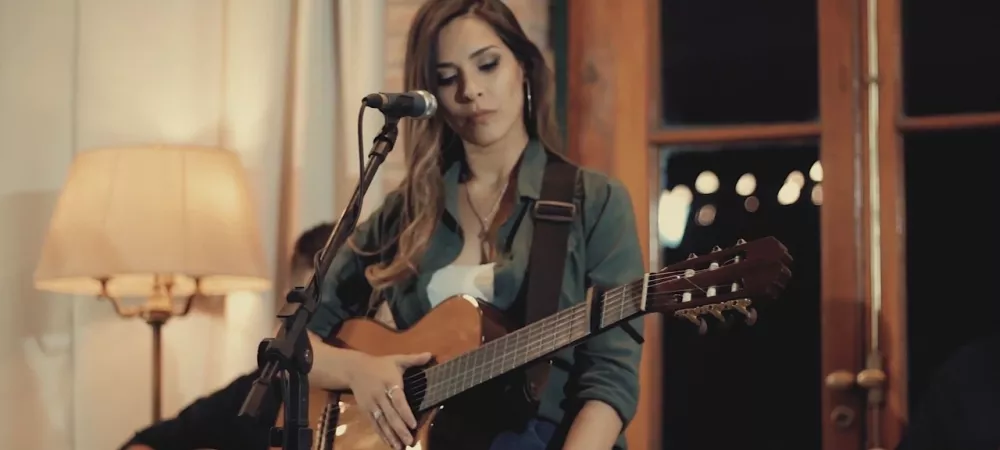 Portada "Amor Caprichoso" - Video Acústico