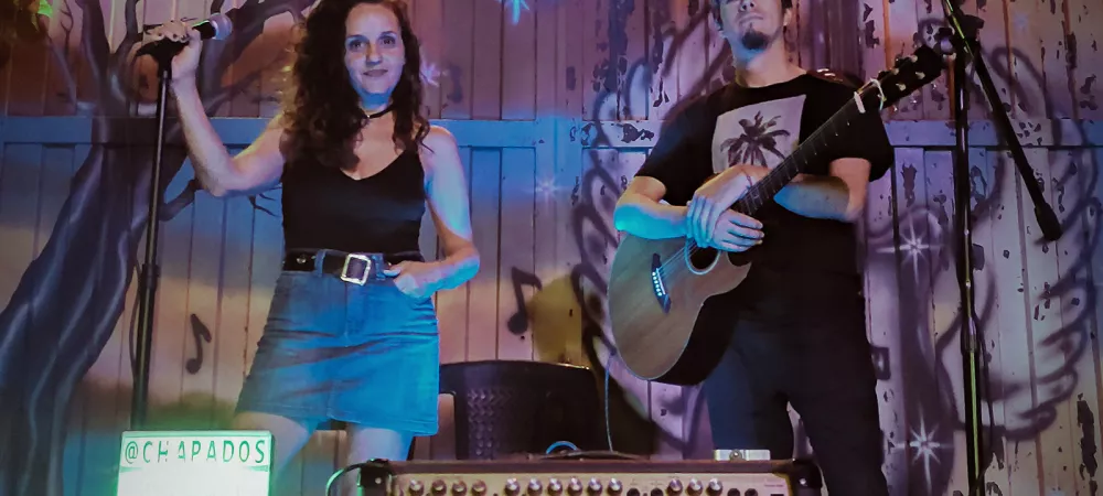 show electroacustico en restaurante Klauss