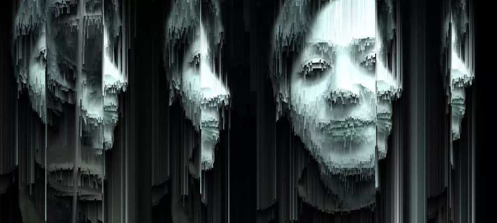 Pieza audiovisual íntegramente creada por Cinthia Altamirano aka Cinba Intraterreno es un set nacido del diálogo entre lo interno individual con la conexión con la intraterrena con sonidos grabados, programados, procesados y ejecutados en vivo, son  en su totalidad de propia autoría.  Así como las imágenes, loops y mezclas de video en tiempo real, nacidas del la propia exploración visual. #Intraterreno es un live set audiovisual Una experiencia que invita a la sinestesia y sinergia humana.