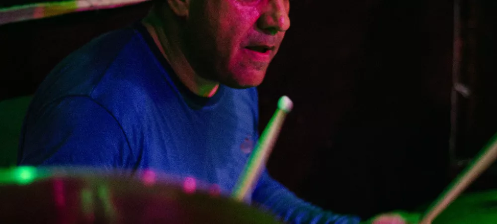 Néstor Vicente - Batería