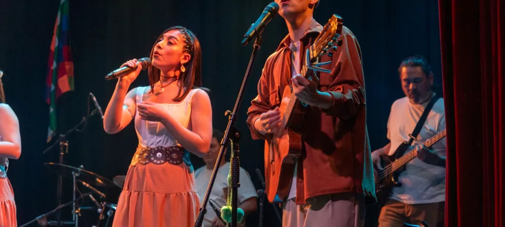 Encendidos en el Teatro Regina