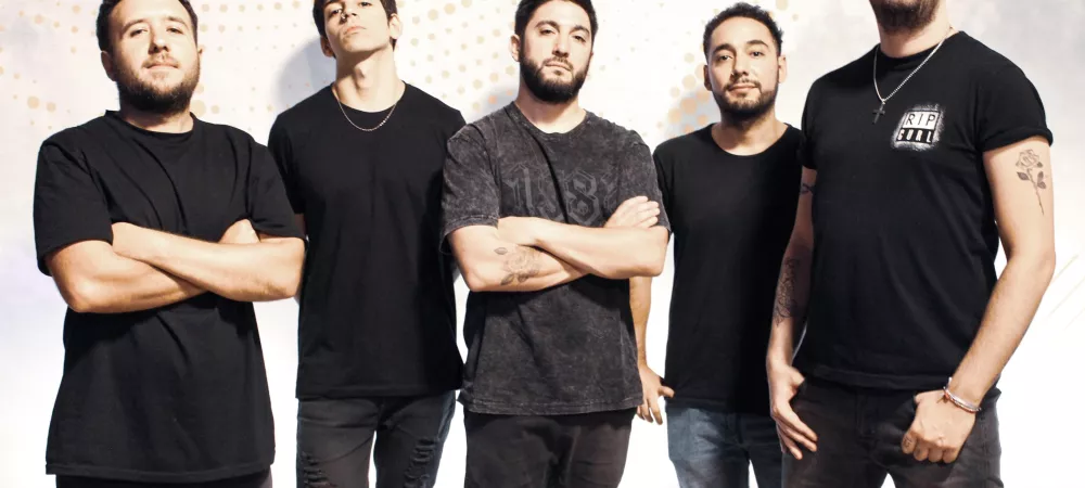 Foto de prensa con los 5 integrantes fundadores de "Esquirlas ASM"
