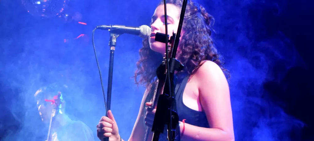 Cantando 