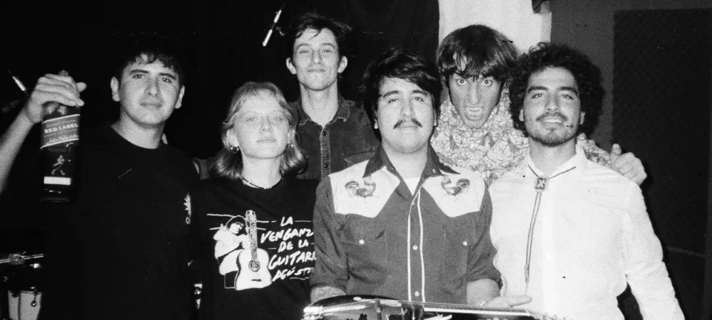 los seis integrantes de gitanos
