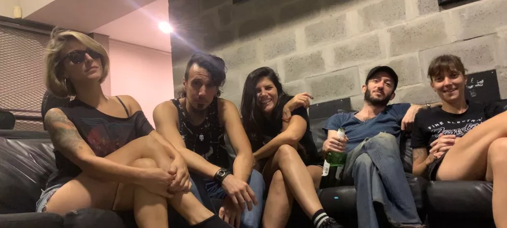 Jula Rock Ensayo