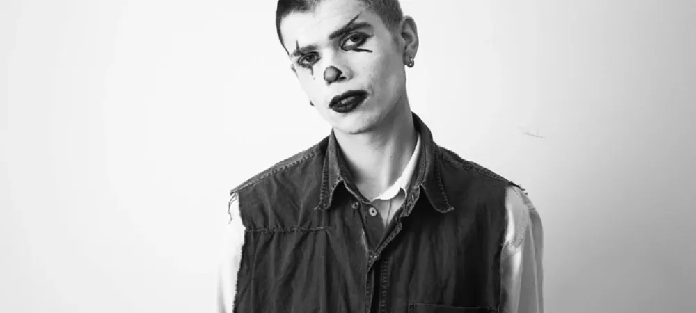 Keke NDK con maquillaje clown