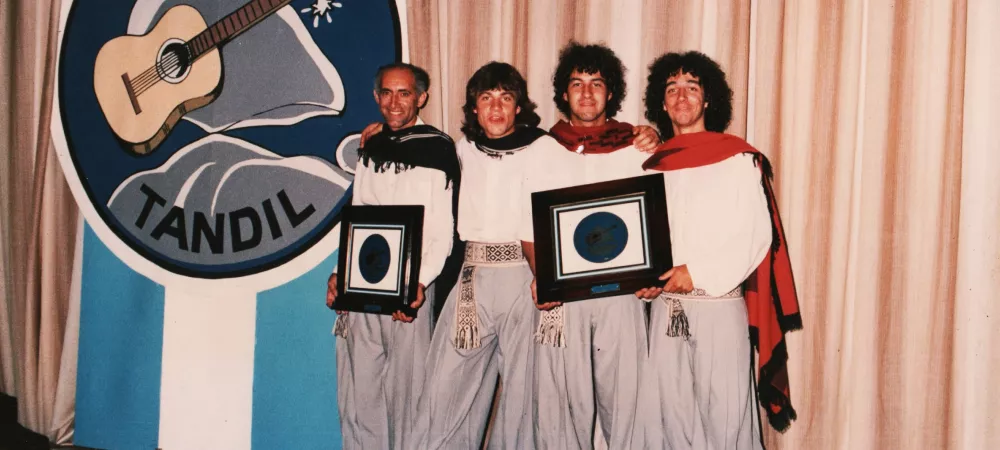 Troverías en el VI Festival Nacional de las Sierras (Tandil) luego de haber obtenido el 1er Premio a Mejor Conjunto Instrumental