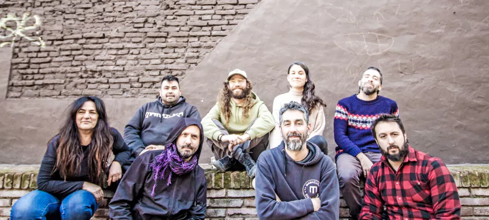 Mamazuka es un proyecto colectivo y autogestivo a los cuales no solo le interesa dar a conocer sus canciones sino también promover la cultura, por eso en su repertorio tiene toda la riqueza y la complejidad que puede esperarse de una creación artística, de esta manera, logró hacerse un lugar en la escena del rock.