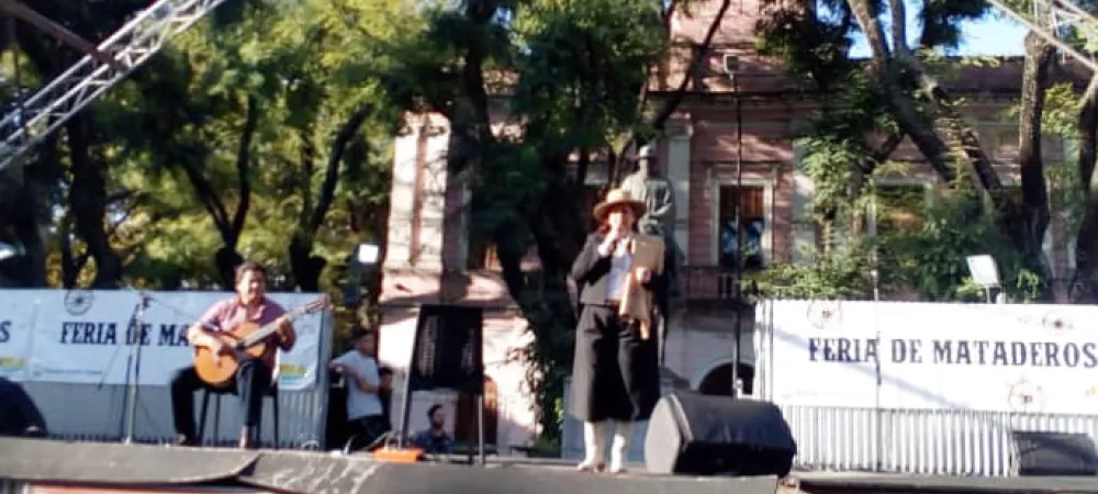 Homenaje a Suma Paz -Feria de Mataderos 