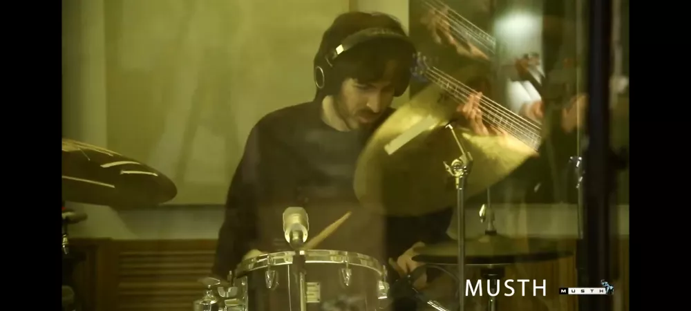 Sesión de Musth en Estudios "Doctor F".