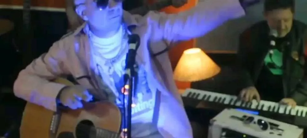 ACUSTICO EN VIVO