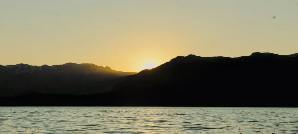 Escena del videoclip "Espérame" de Ron Zurdo.