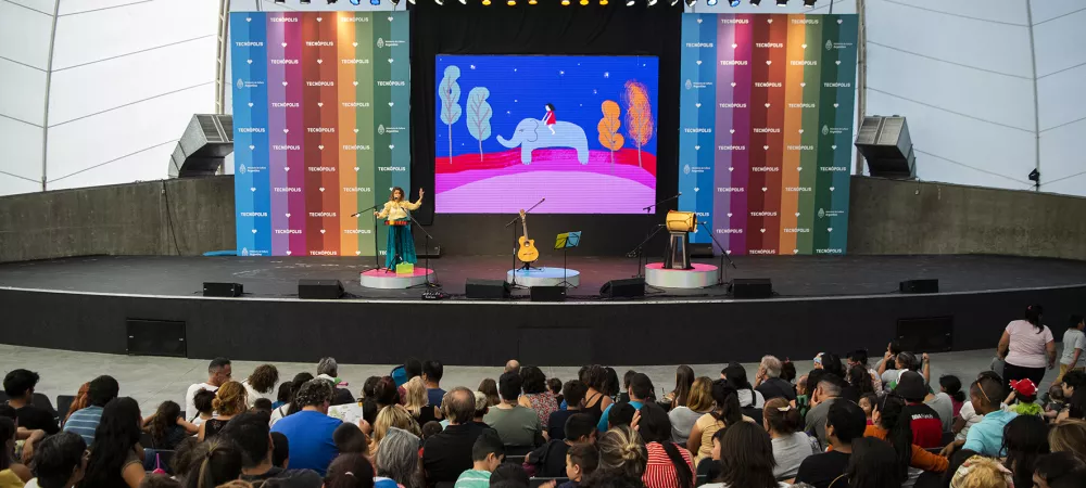 Laura Migliorisi en Tecnópolis