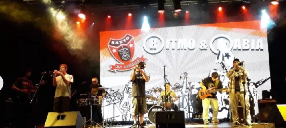 Santo en Bomba