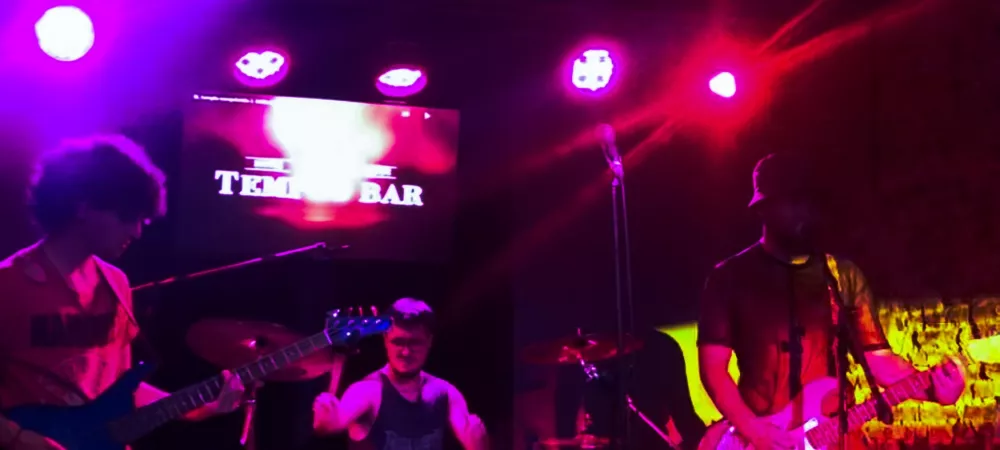 Tocando en vivo en Monte Grande