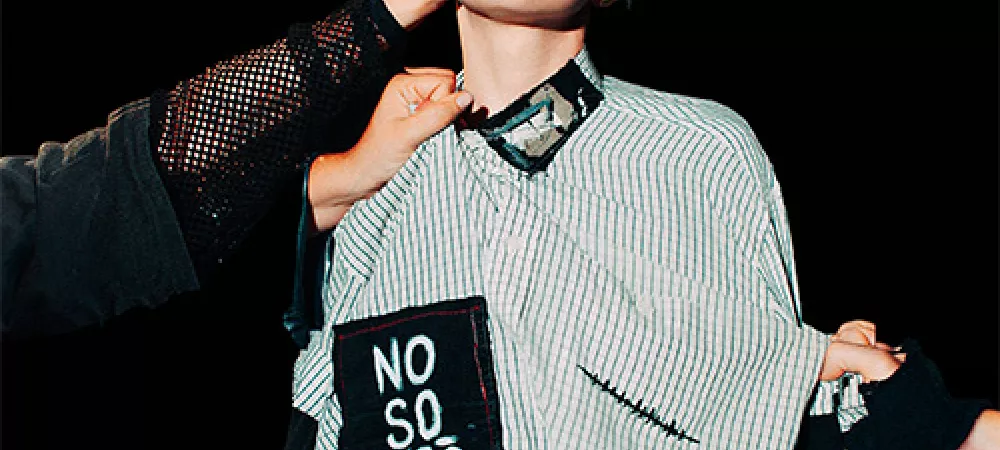 Señorita Novio con vestuario para su lanzamiento Me Empujan, ropa intervenida con parches