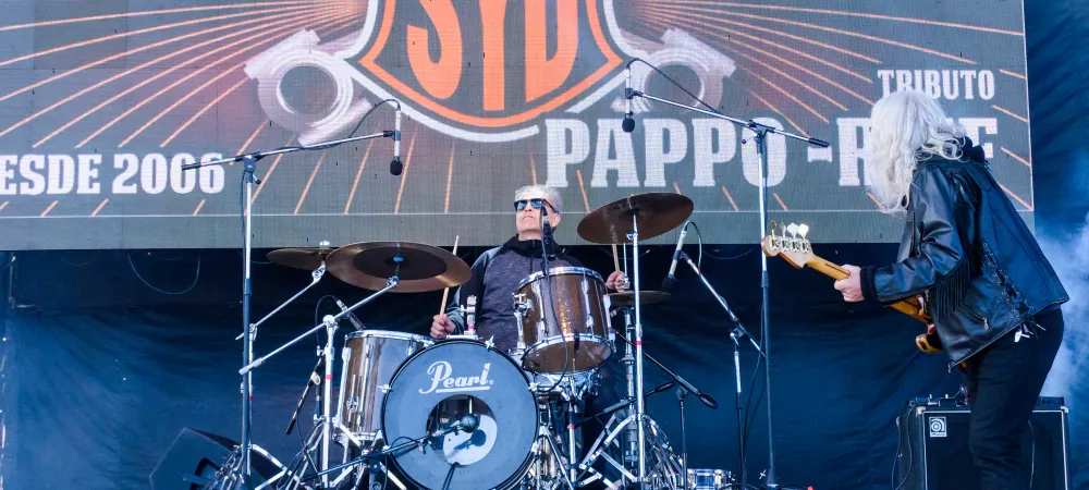 Sucio y desprolijo tributo a Pappo 