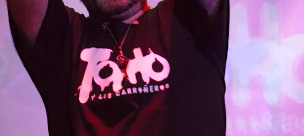 Gastón Tocho, cantante de Tocho y Los Carroñeros